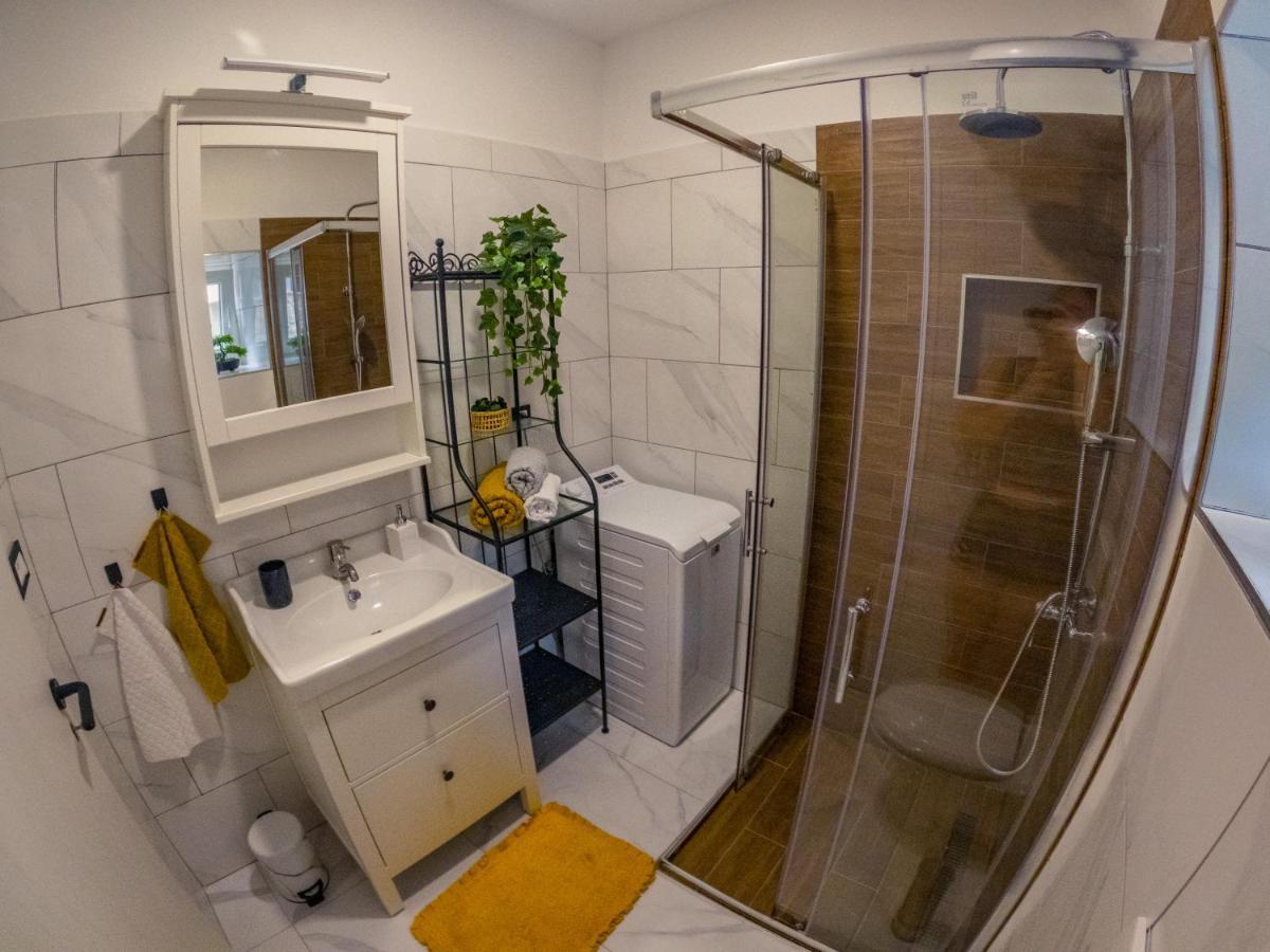 Deluxe Apartment And Studio "Nona Fa" Rijeka Exterior foto